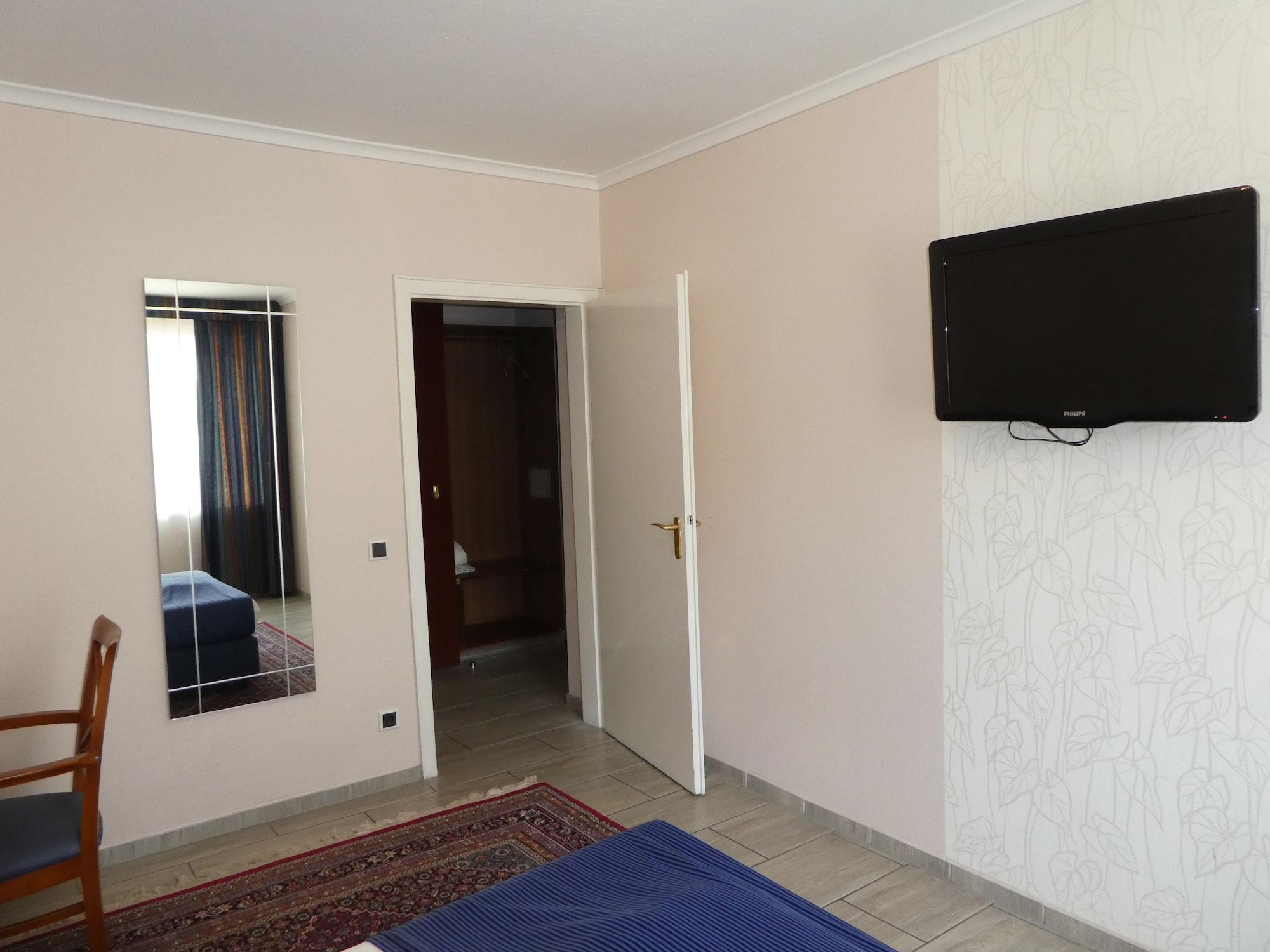 Hotel Terminus Дюссельдорф Экстерьер фото