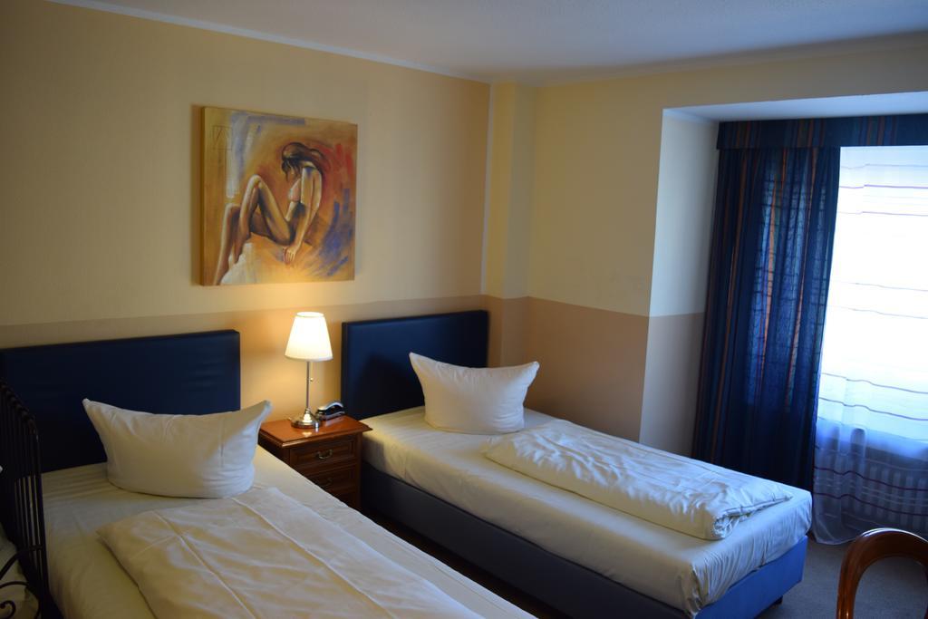 Hotel Terminus Дюссельдорф Экстерьер фото